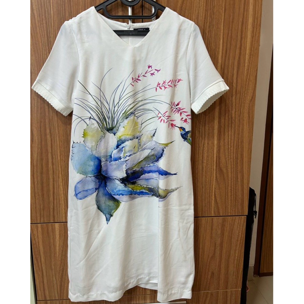 Preloved Eprise Dress Gown Gaun Wanita