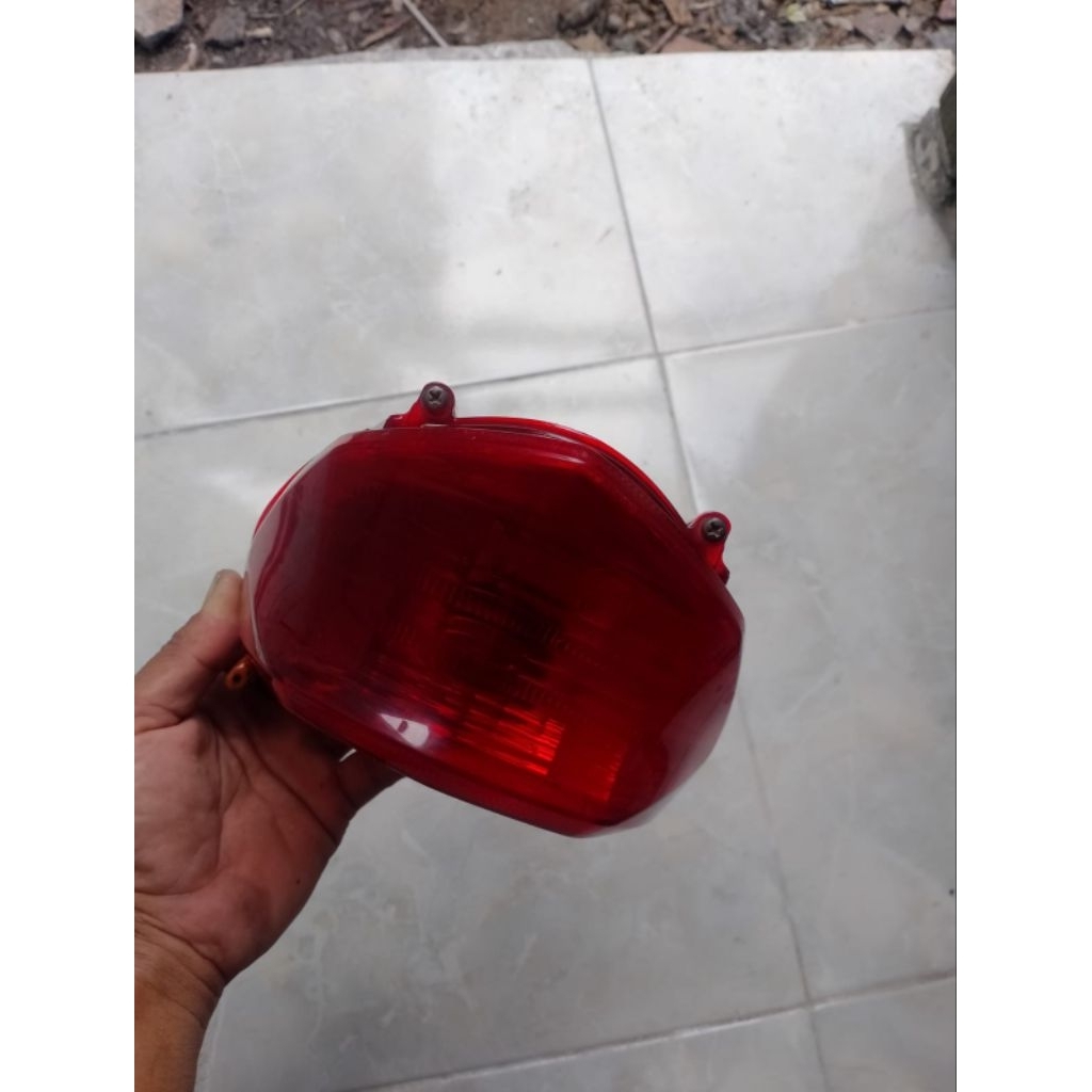 lampu belakang stop cb150r asli bekas lepasan motor