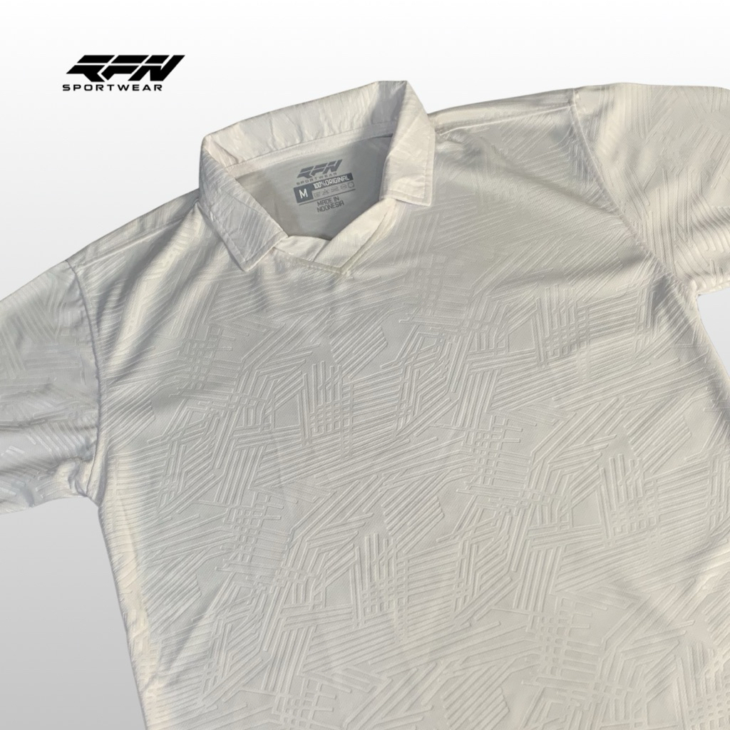 JERSEY OLAHRAGA BERKERAH DRY FIT EMBOSE PUTIH