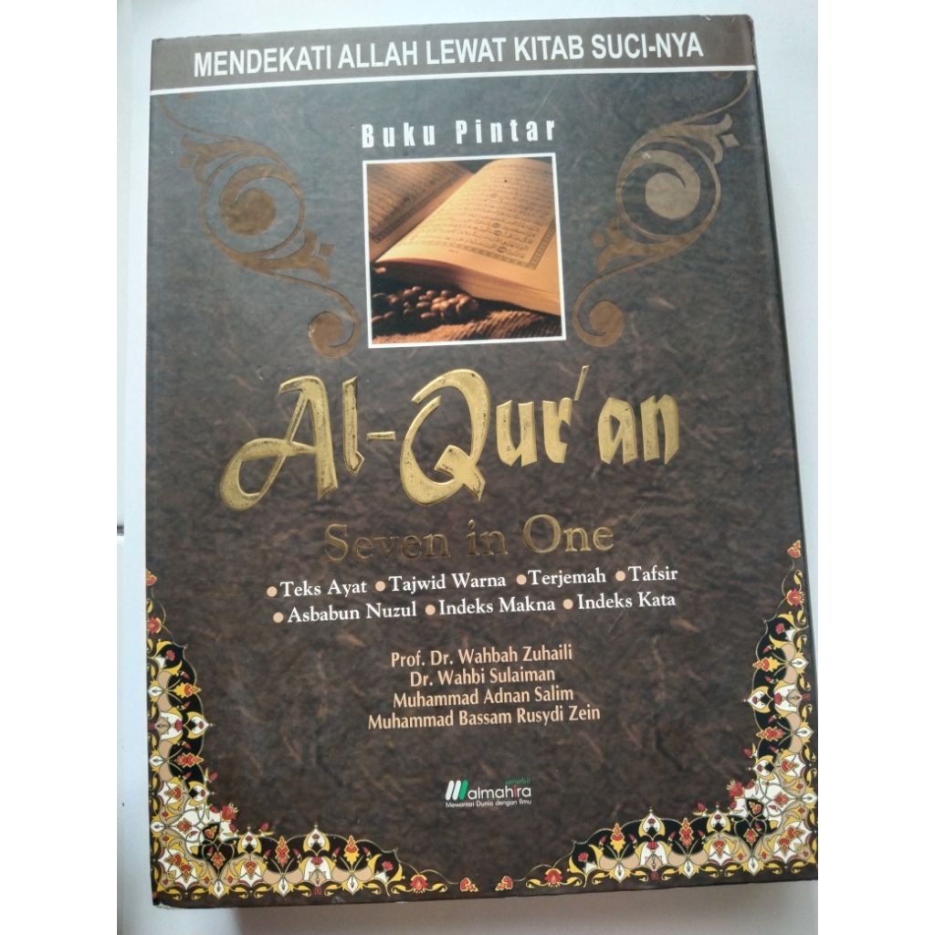 Buku Agama Islam BUKU PINTAR AL-QUR'AN SEVEN IN ONE MENDEKATI ALLAH LEWAT KITAB SUCI-NYA ukuran Besa