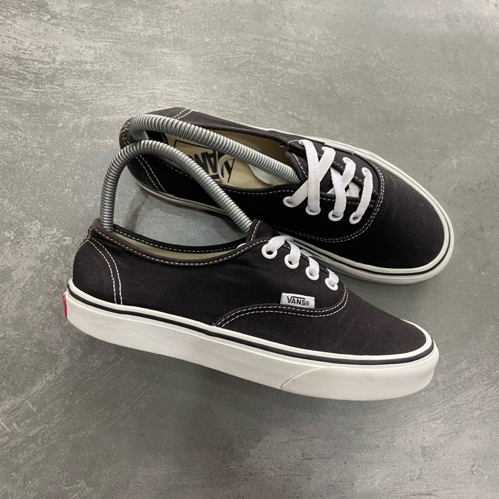 [Size 38] Rare Vans Authentic Classic Balck White Second Original Kondisi Mulus Nominus Like New Ang