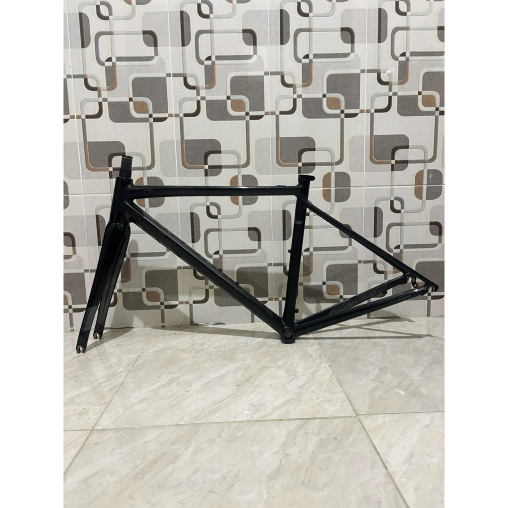 Frameset Polygon Strattos S5