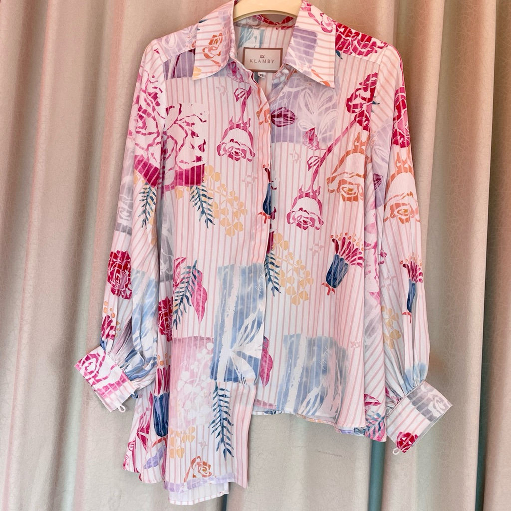 wearing klamby Abbey blouse size XS preloved