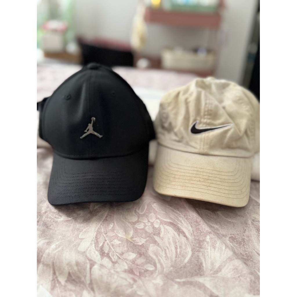 Topi Nike dan Jordan
