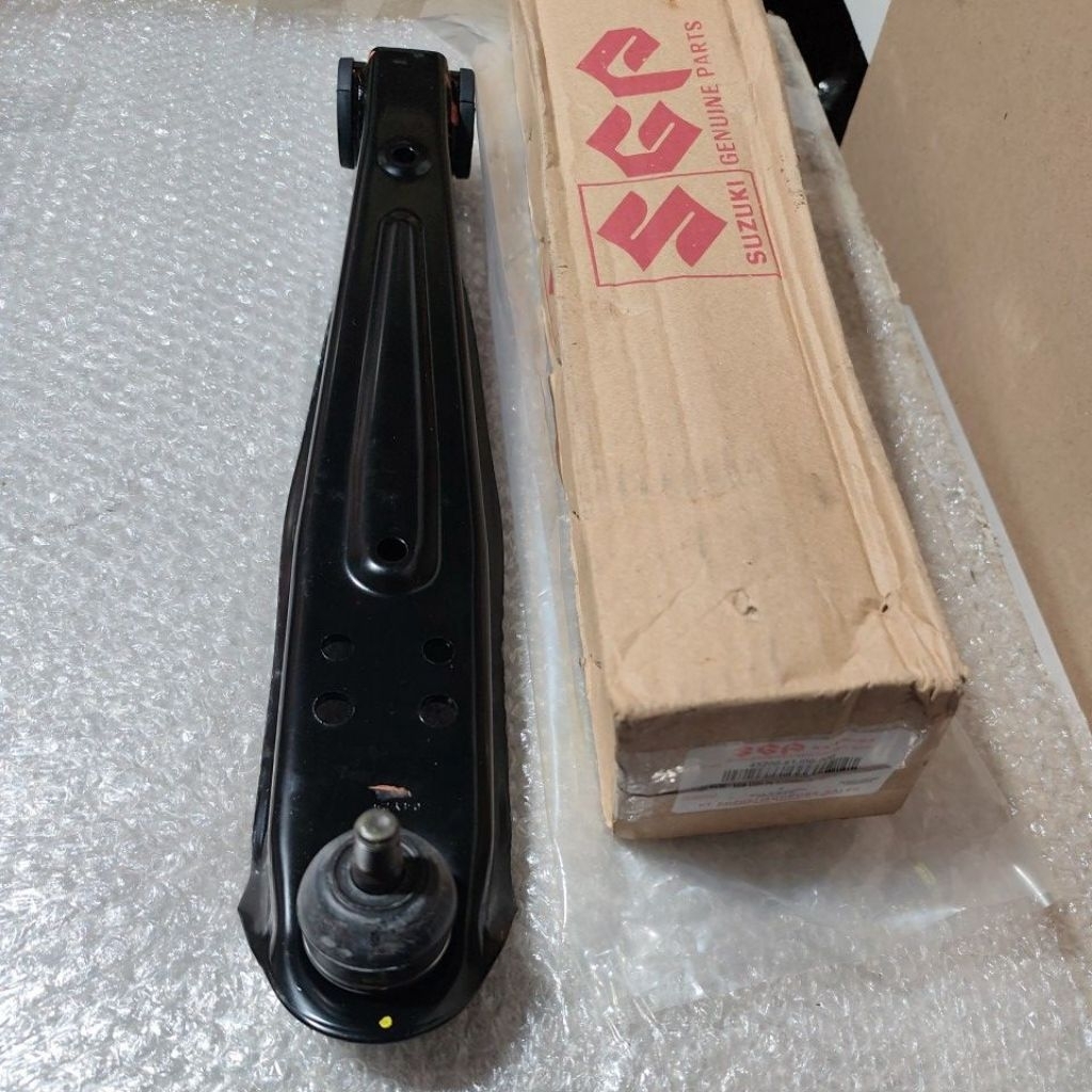 Arm Ball Joint Suzuki Mega Carry APV Arena Carry Futura T120ss Original