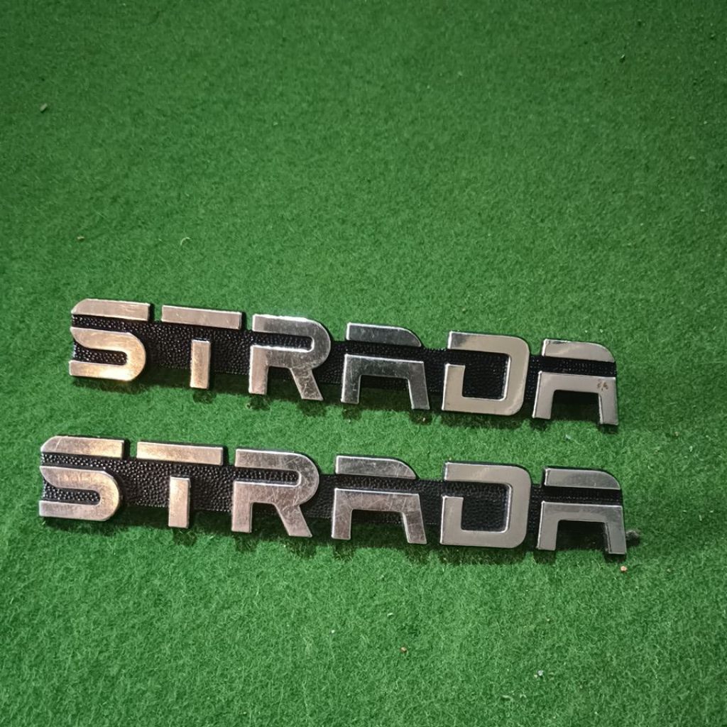 emblem vespa strada original baru stock lama