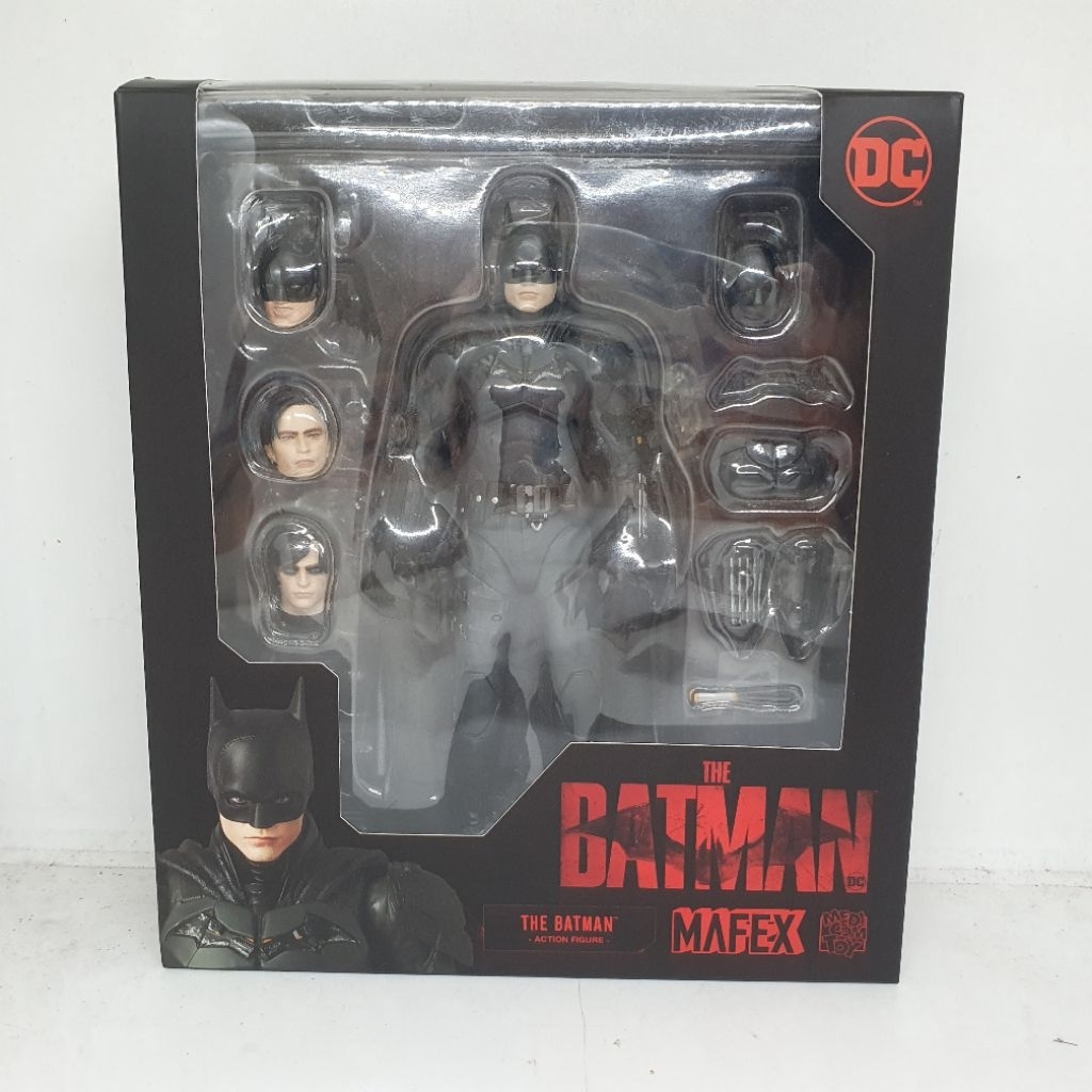 Mafex The Batman 2022 Bruce Wayne Robert Pattinson Justice League Original BIB