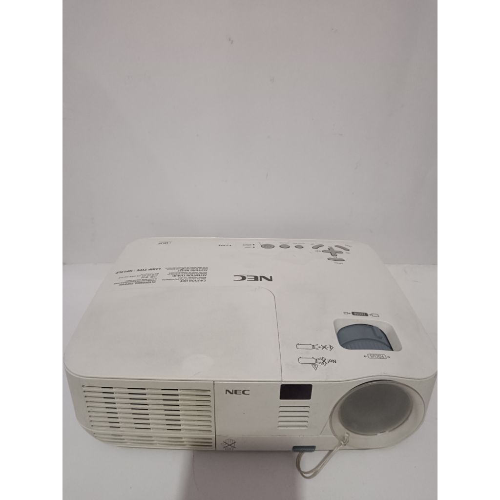 projector bekas