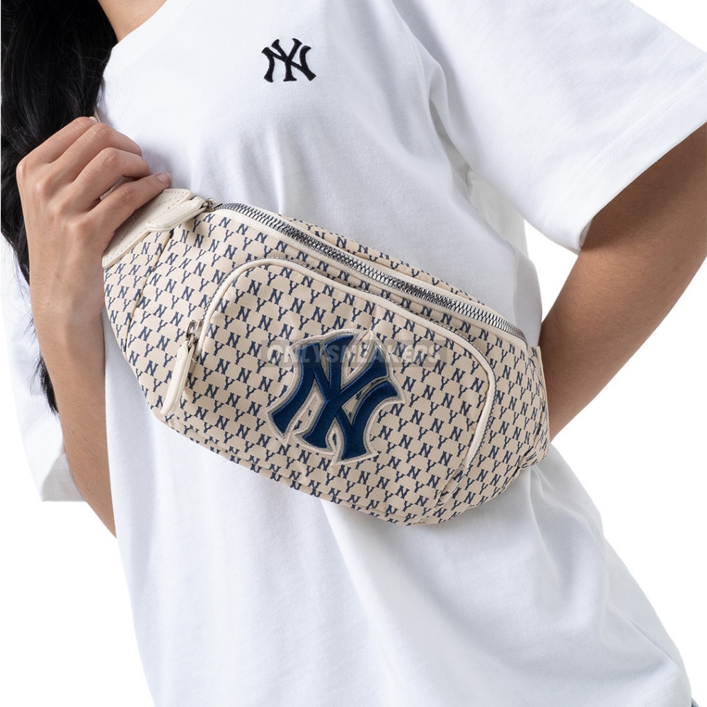 MLB MONOGRAM HIP SACK NEW YORK YANKEES BELT NAVY LOGO CREAM WAIST BAG