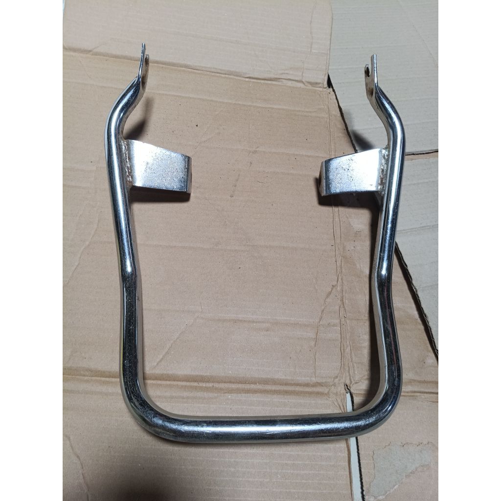 Behel Planger Pegangan Jok belakang Honda Supercup C700 C800 Original second