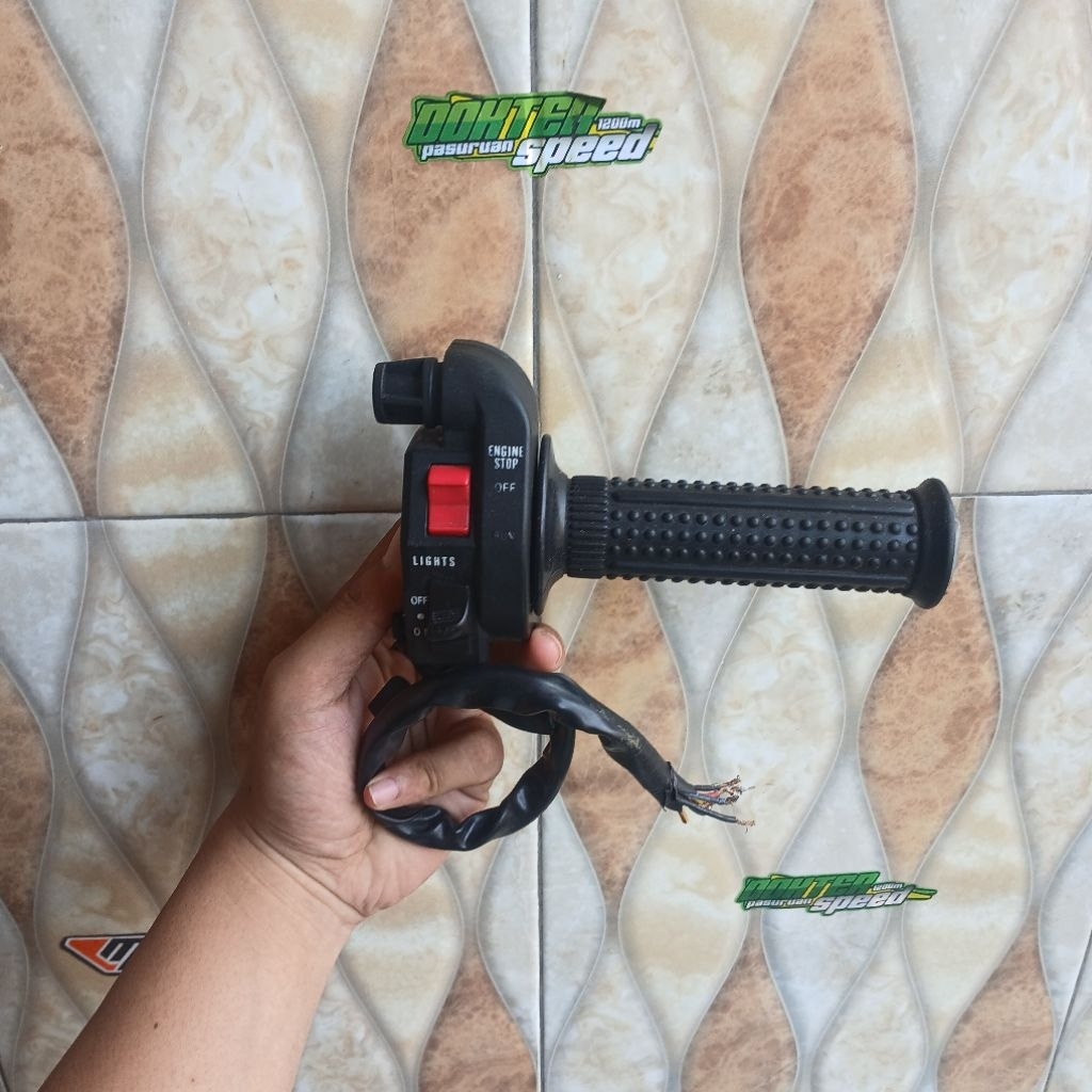 Gas kontan ninja R set holder kiri original copotan