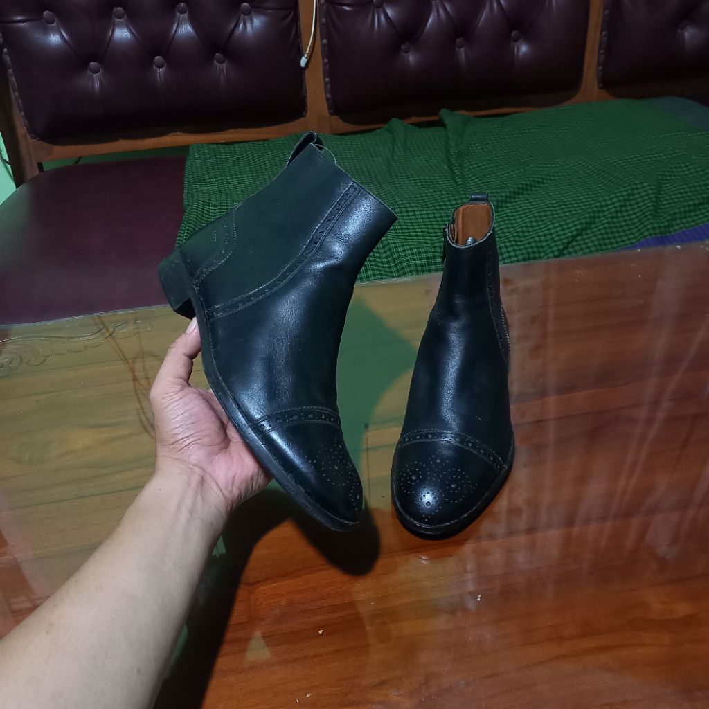 BALLY NICOLDON ANKLE BOOTS SEPATU SECOND BRAND | SEPATU BOOTS KULIT PRIA FORMAL