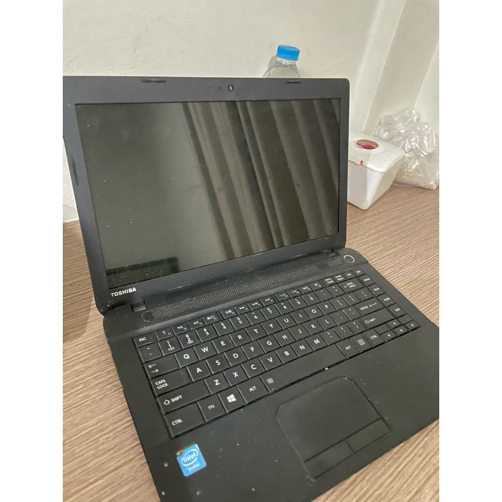 laptop thosiba c40-a