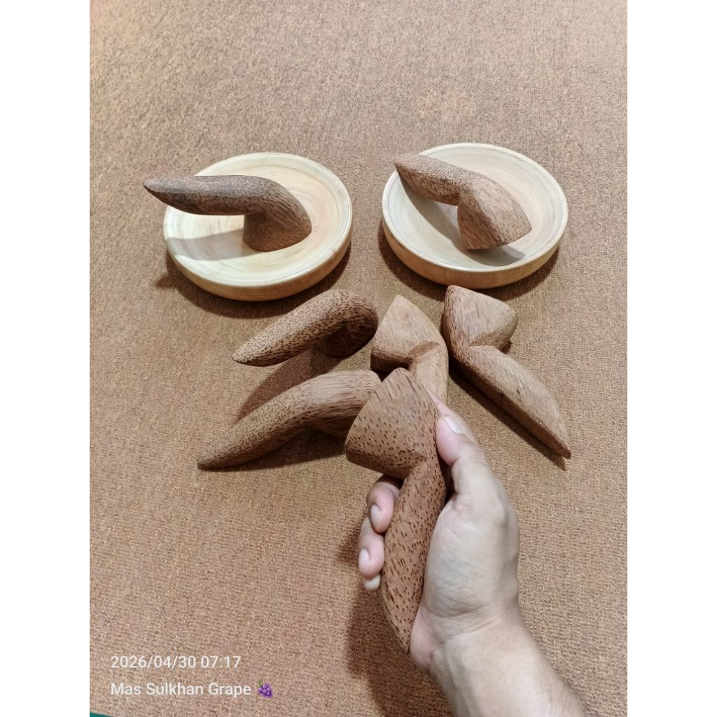 ULEKAN KAYU KELAPA / ULEKAN KAYU AESTHETIC
