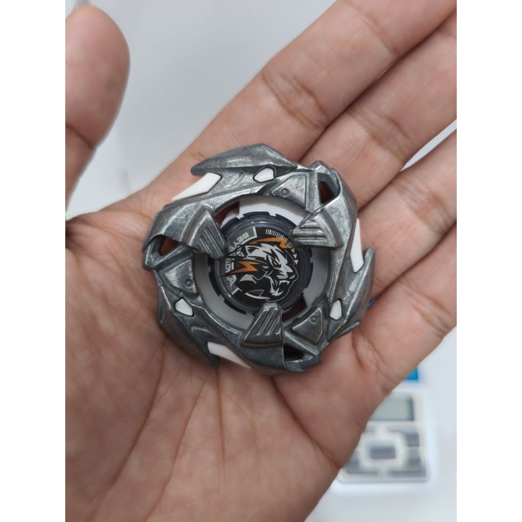 beyblade x weiss tiger blade only original takara tomy