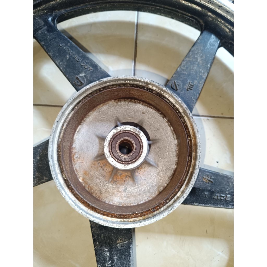 Velg yamaha Vixion old sepasang
