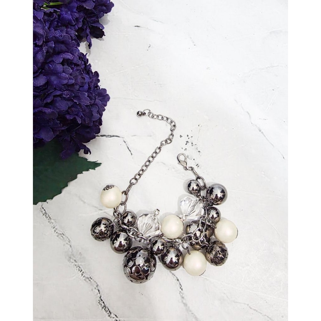 Gelang mutiara anggur