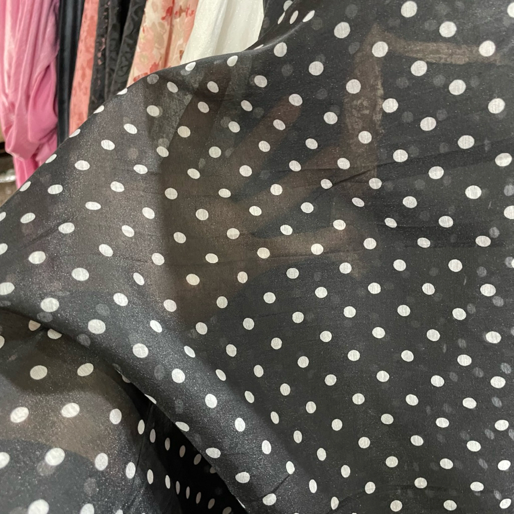 kain sifon salju polkadot/kain sifon salju motif cantik