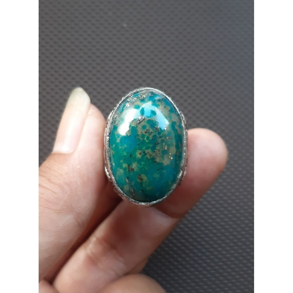 Natural Pirus Persia Biru Tua Unik