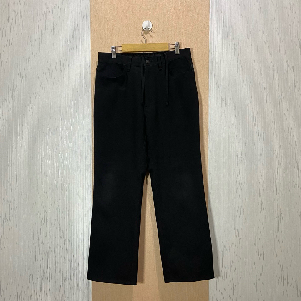Soft Jeans GU by UNIQLO Regular Fit / Celana Uniqlo Pria / Size 30-32