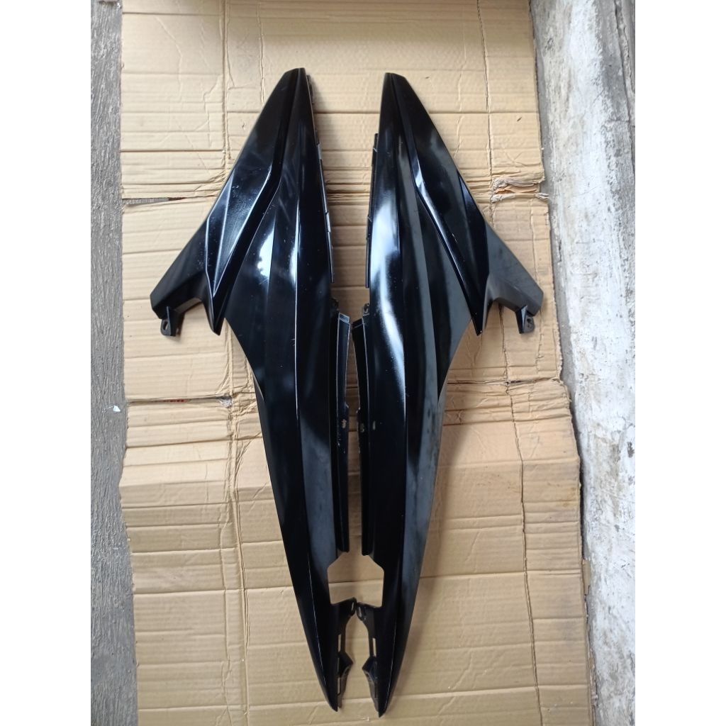 cover body belakang xeon 125 karbu pnp xeon RC xeon GT original