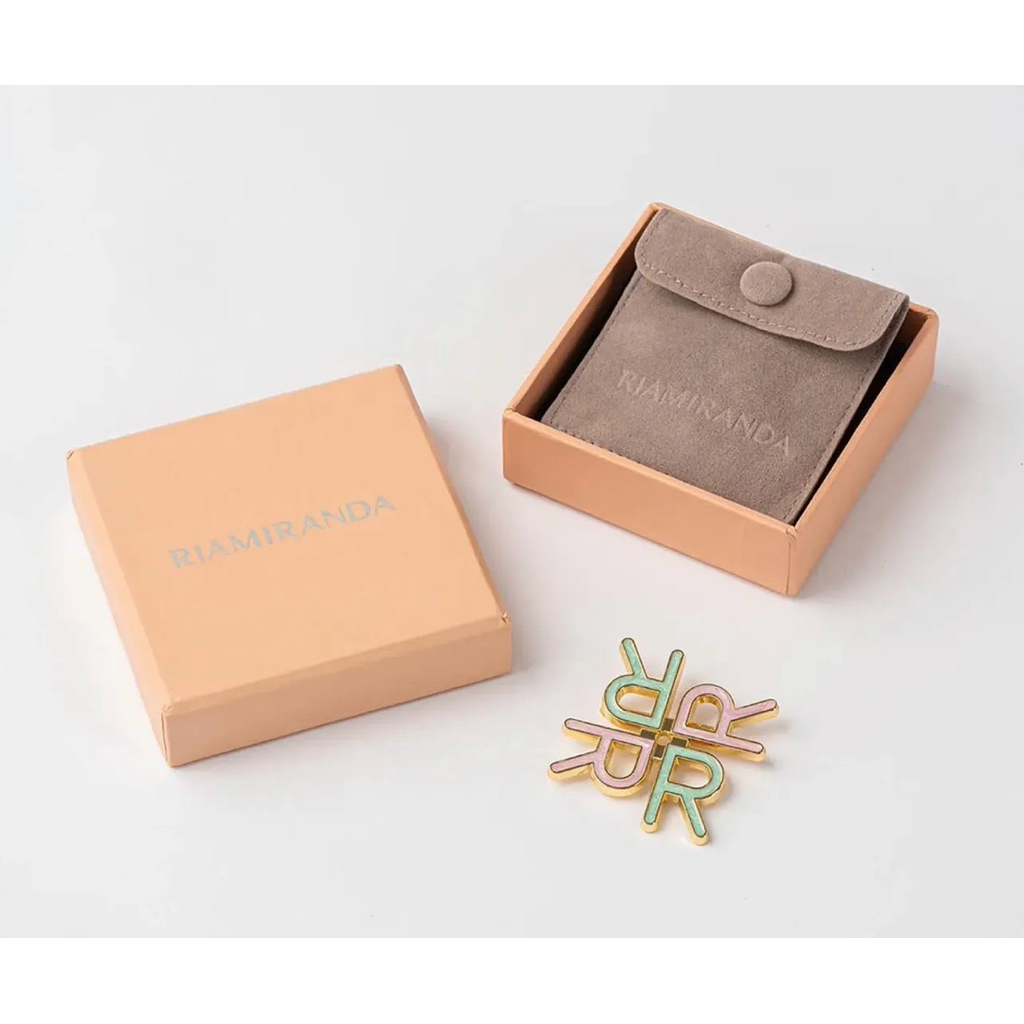 brooch ria miranda