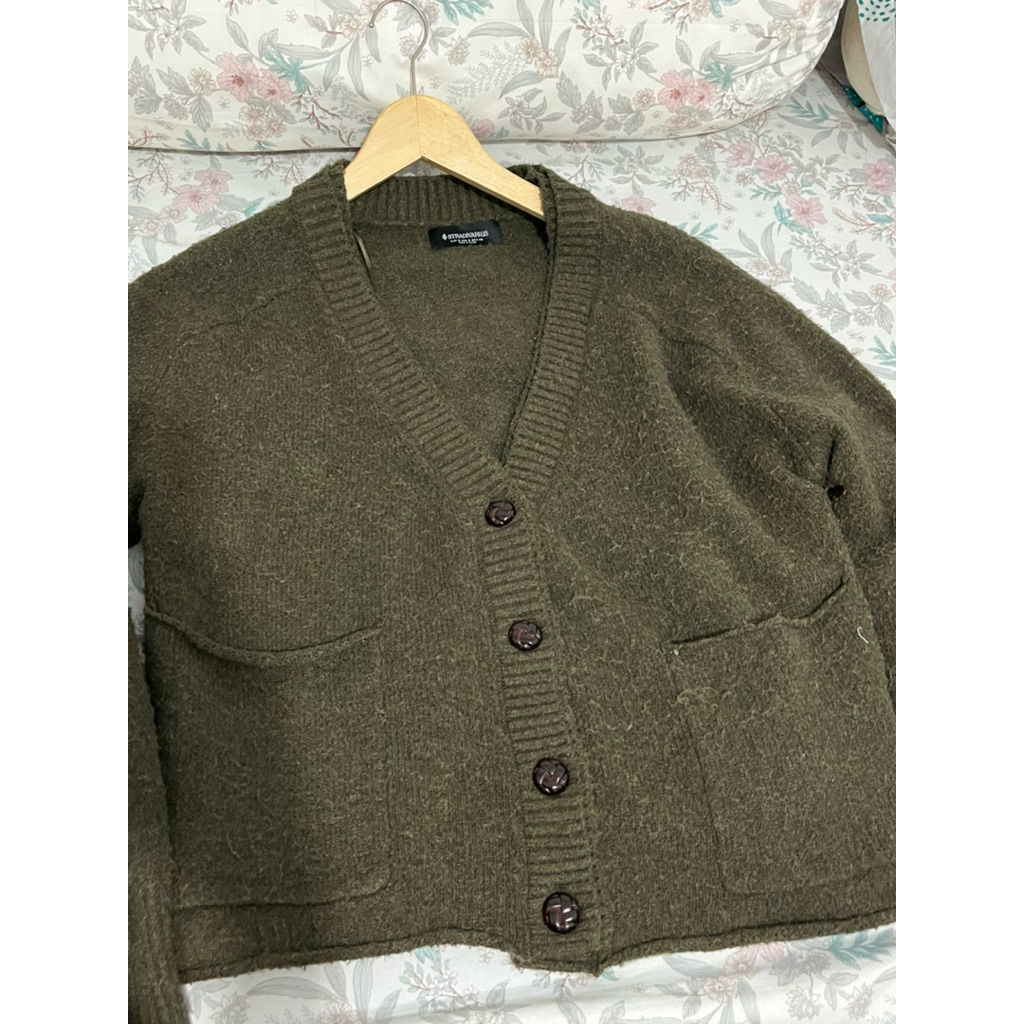 Preloved cardigan Stradivarius