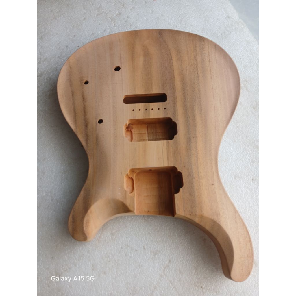 body gitar prs se series
