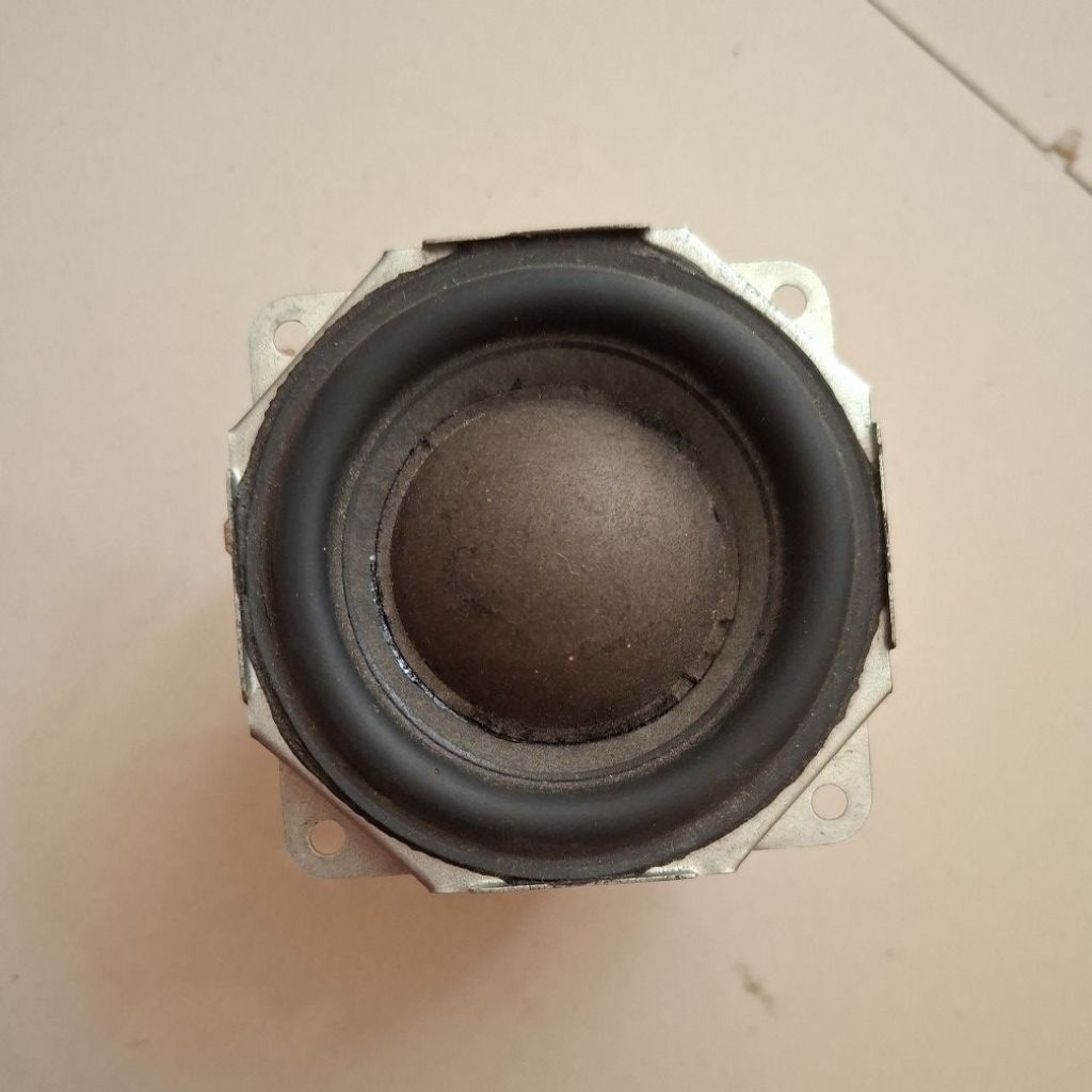 woofer 2.5 inch  LG 8 ohm 15 watt