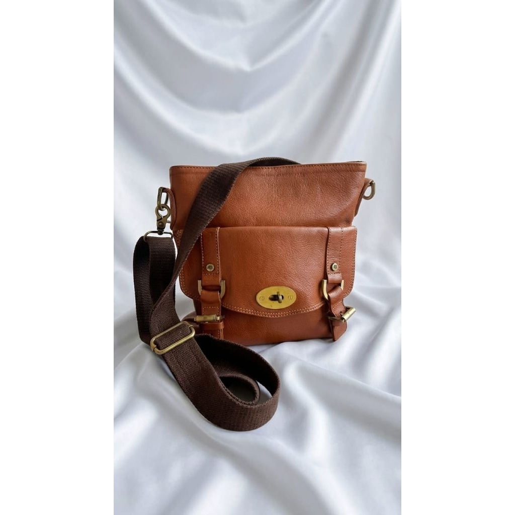 mulberry leather sling bag (PRELOVED)