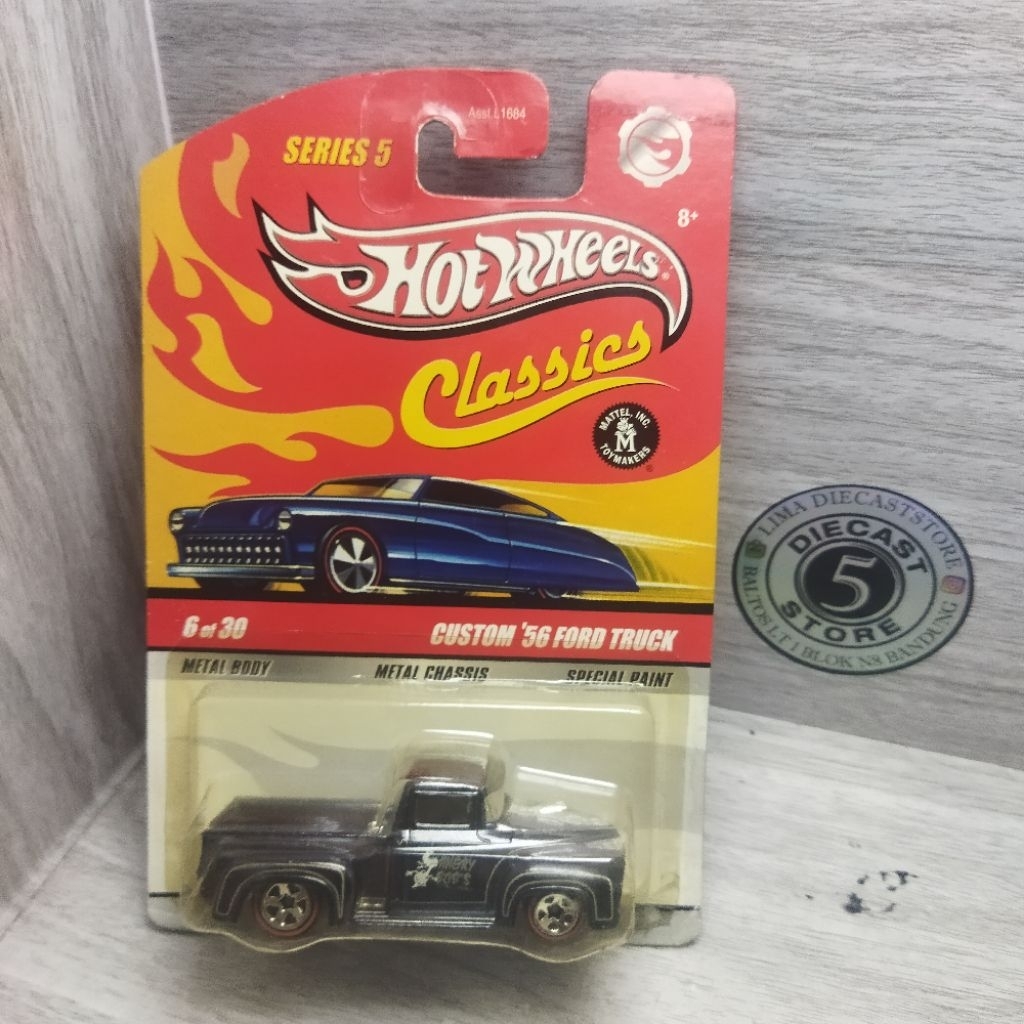 hotwheels classics series 5 custom 56 ford truck hitam