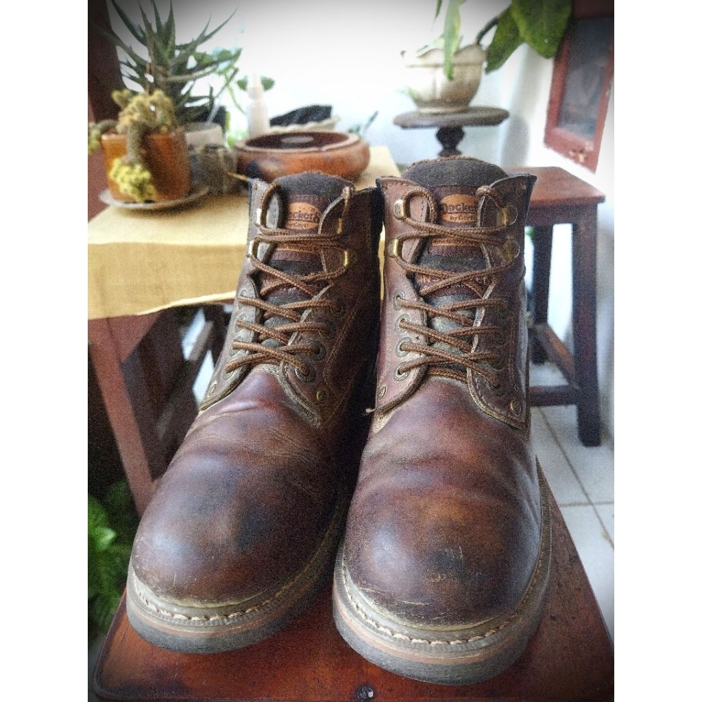 sepatu boots outdoor seken brand Dockers sz 41