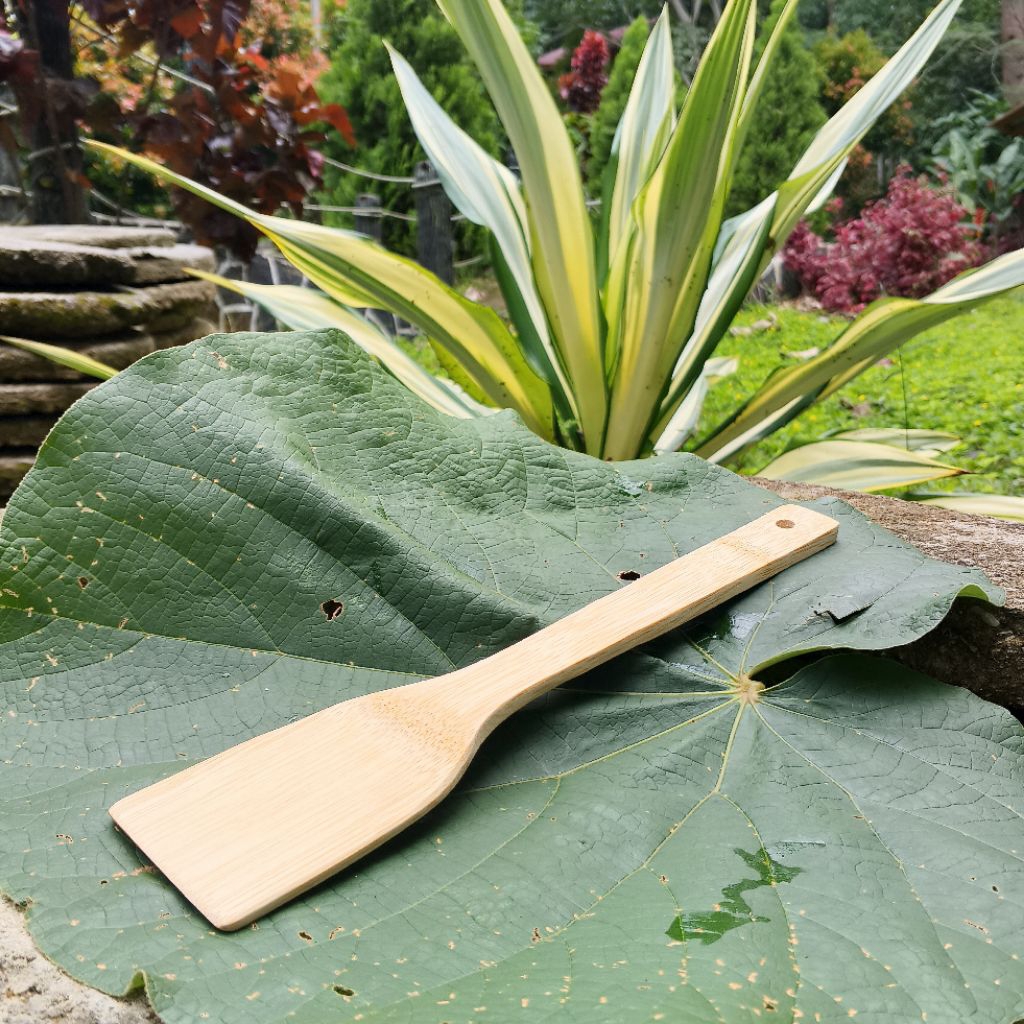 Spatula Bambu Tahan Panas, Mudah Digunakan, Aman untuk Masakan