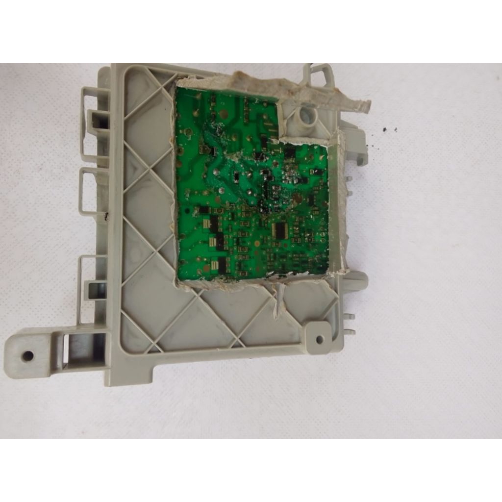 MODUL PSU MESIN CUCI AQUA FRONT LOADING FQW-700829QD (ORIGINAL COPOTAN)KONSISI BAIK
MODUL DIBELEK /D