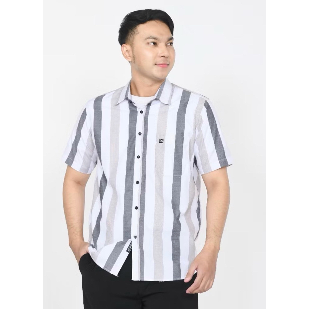 kemeja motif garis lengan pendek jumbo pria XXL XXXL atasan kemeja pendek big size over size terbaru