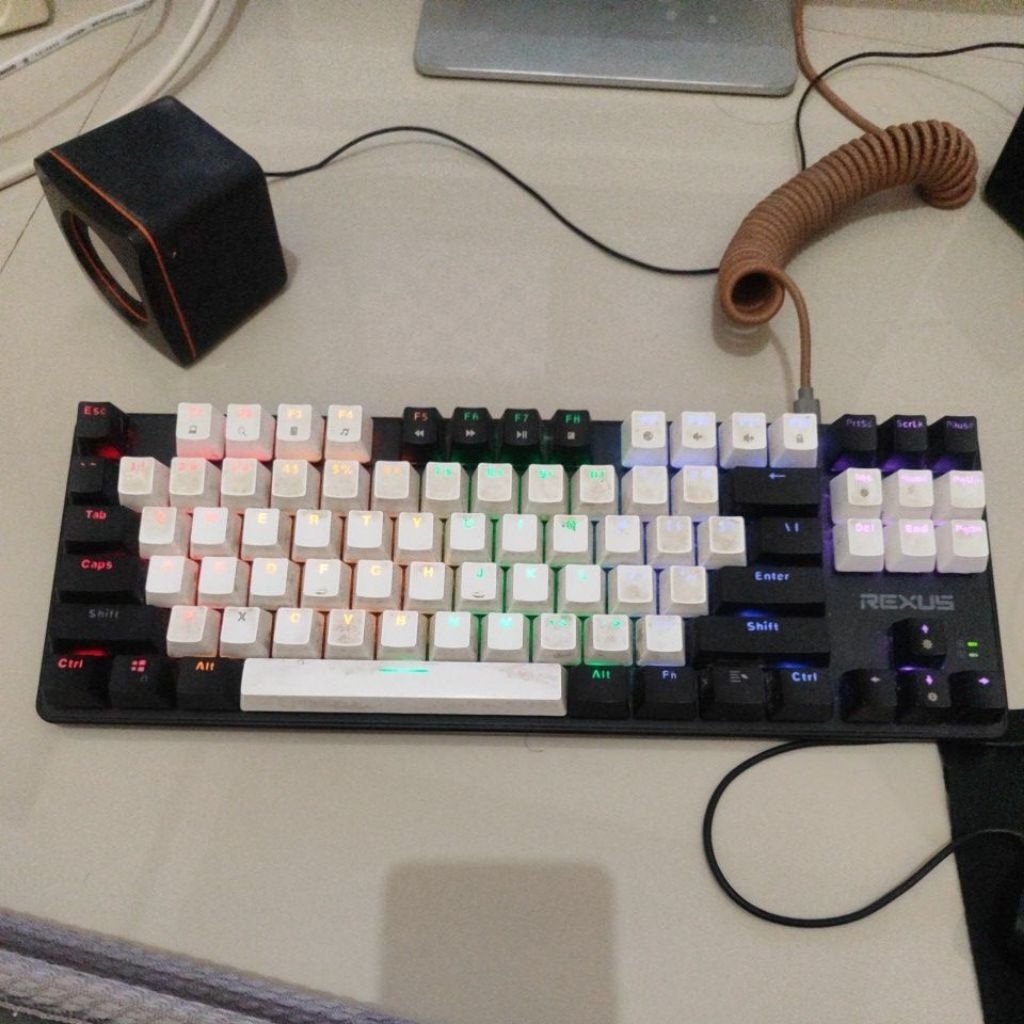 KEYBOARD REXUS
