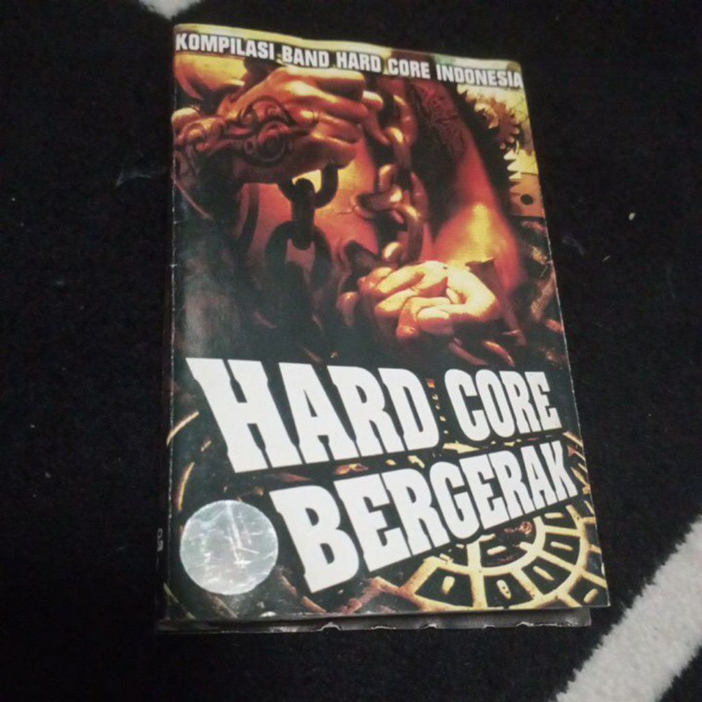 Kaset Hardcore Bergerak