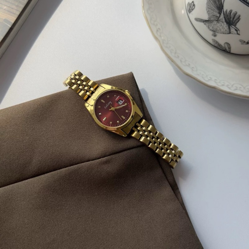 Jam Tangan Wanita Luxury Gold Watch Elegant Classic Style Jam Tangan Mewah Timeless