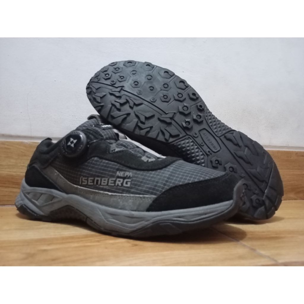 sepatu outdoor/hiking Nepa Isenberg