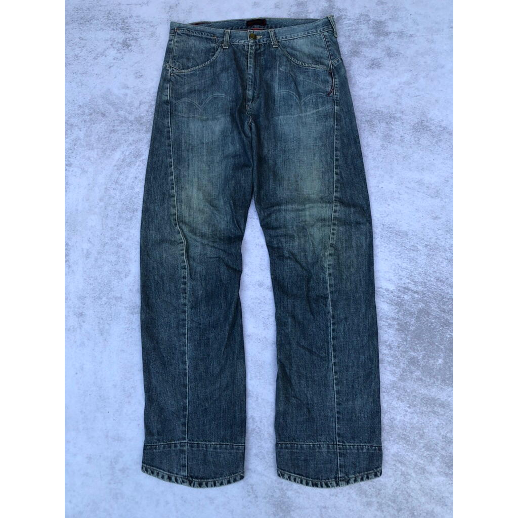 Levis Engineered Baggy Jeans