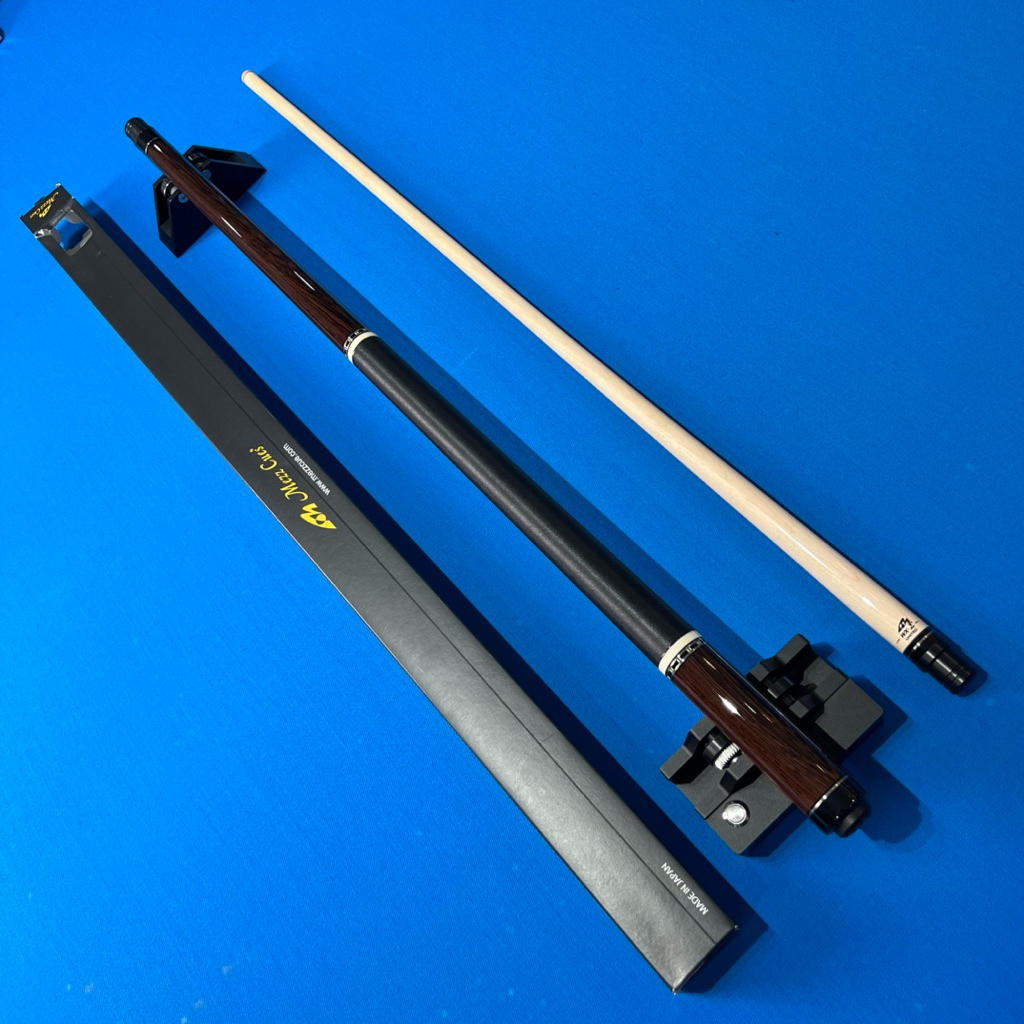 Stick Billiard Mezz Cue EC9 - R  Premium Japanese Billiard Cue