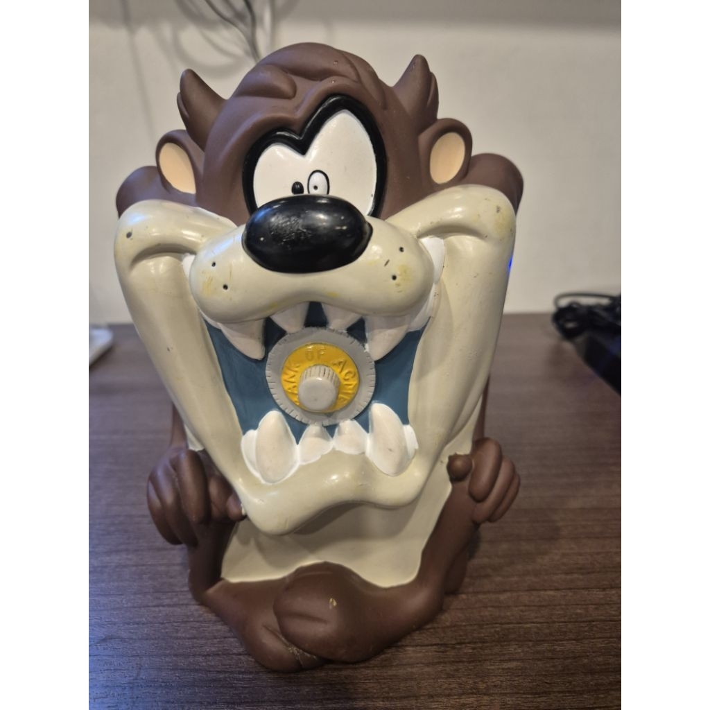 Tazmania Looney Tunes Figure