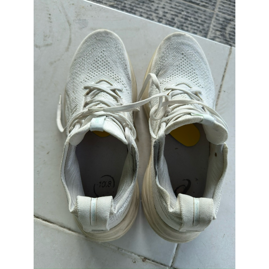 sepatu lari asics gel nimbus 26