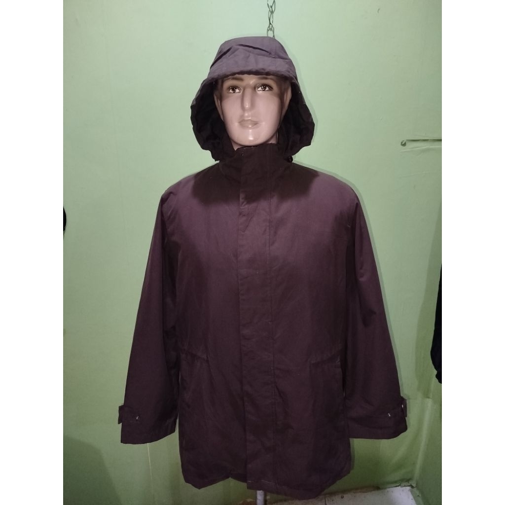 JAKET OUTDOOR UNIQLO INNER ROMPI TASLAN WATERPROOF COKLAT