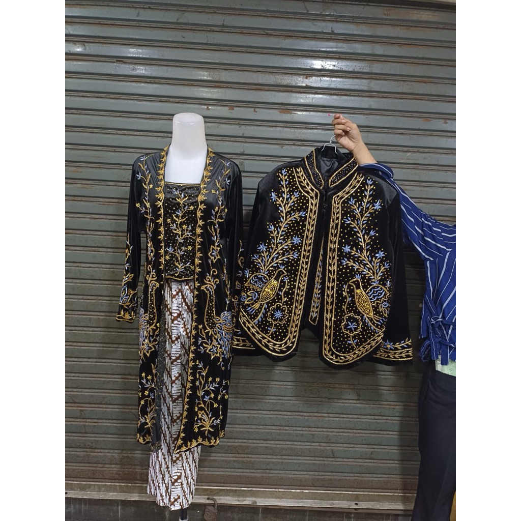 Set Baju pengantin bludru motif terbaru/Baju pengantin bludru