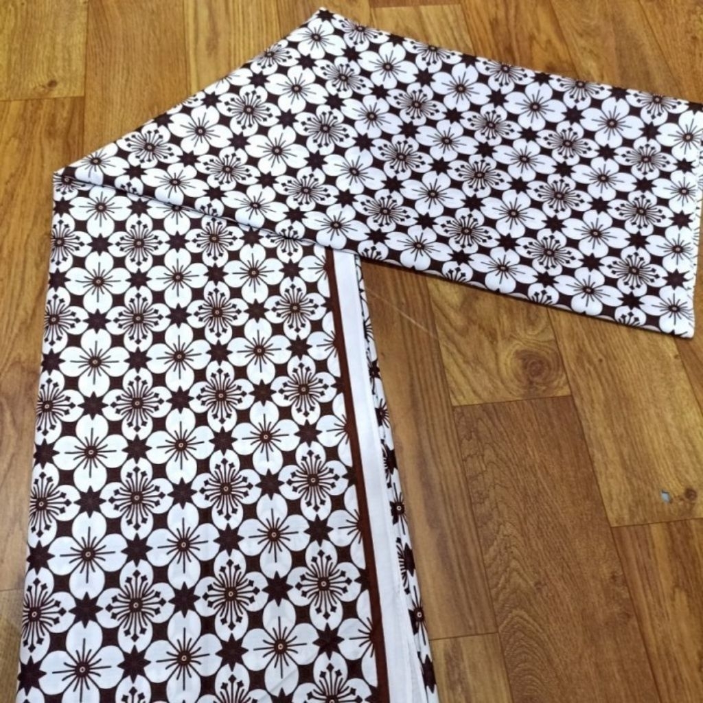 Kain Batik Jarik Panjang Motif Kawung Bunga Putih Coklat Katun Halus Jogja Solo
