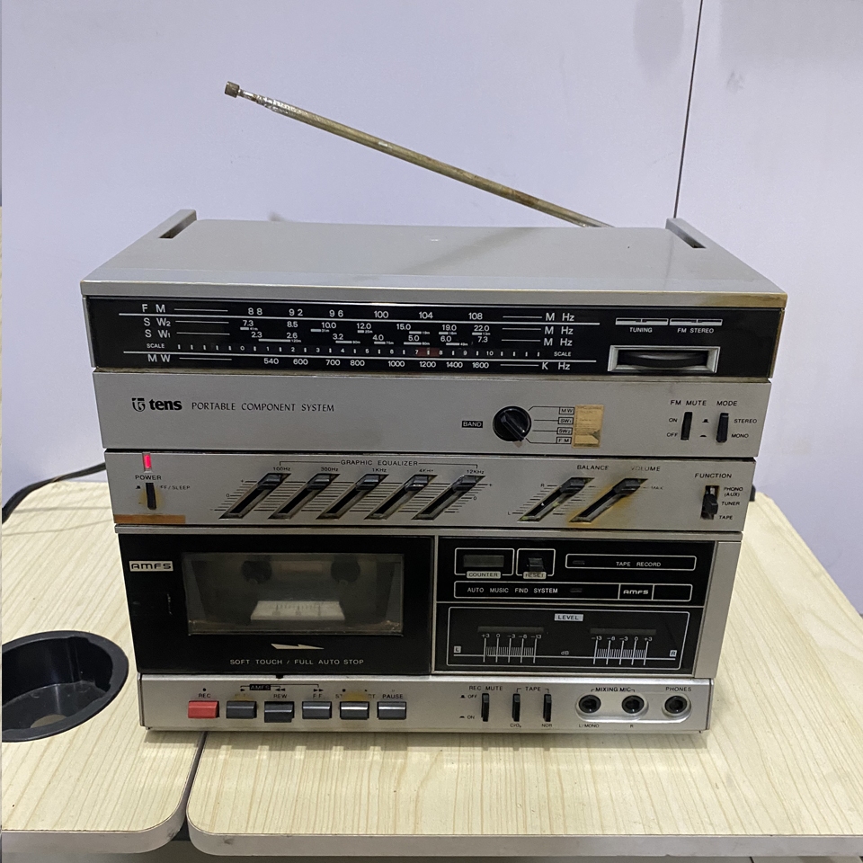 Tape Radio Merk Tens