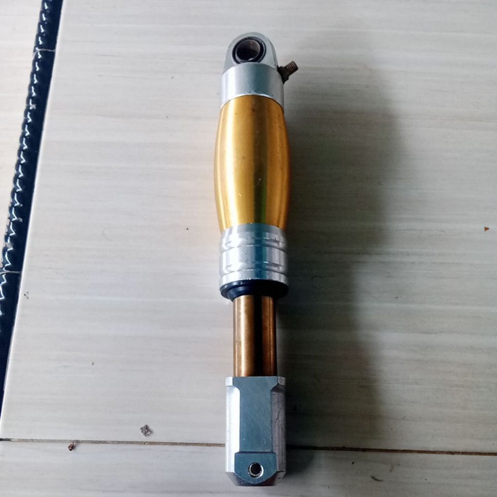sokbreker belakang variasi Honda beat Scoppy Vario second copotan motor