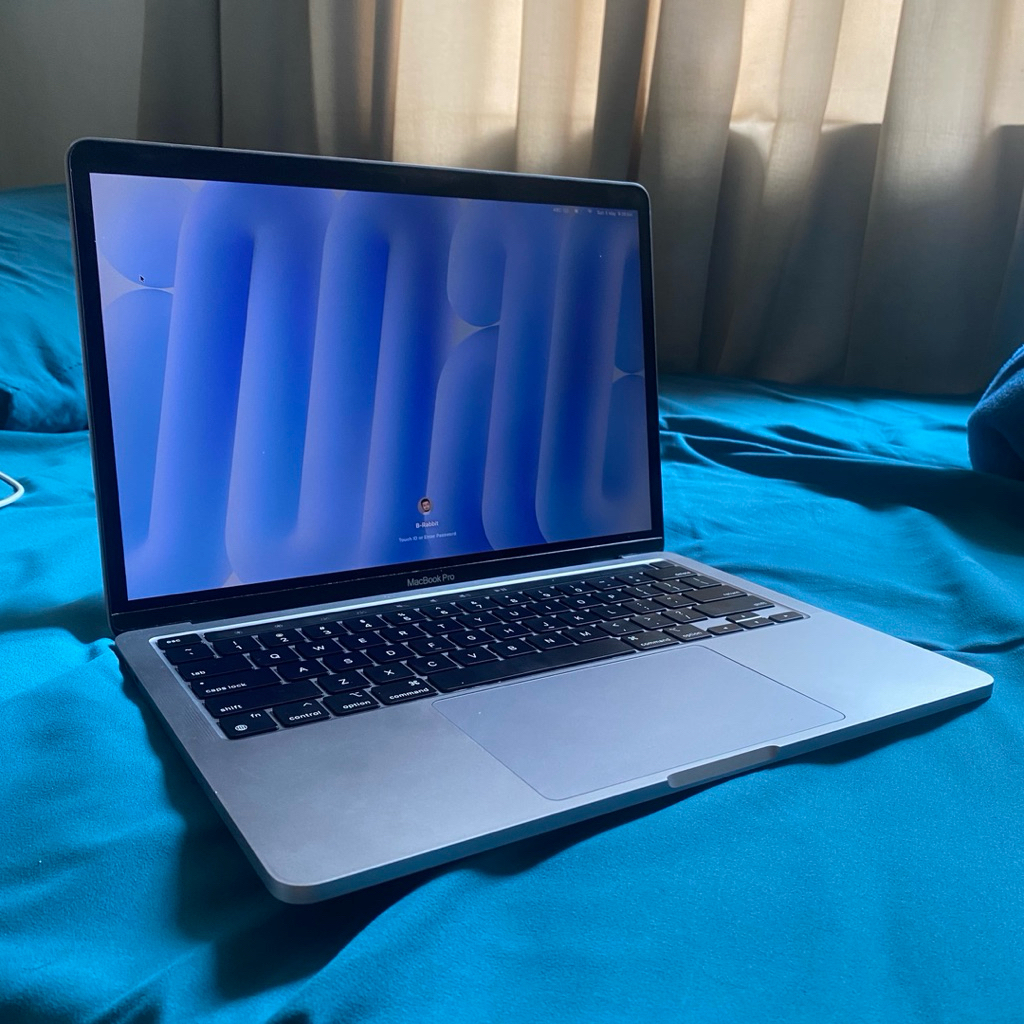 Macbook pro M1 16/256Gb Apple