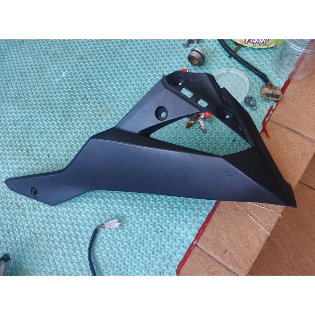 undercowl kanan z250fi original